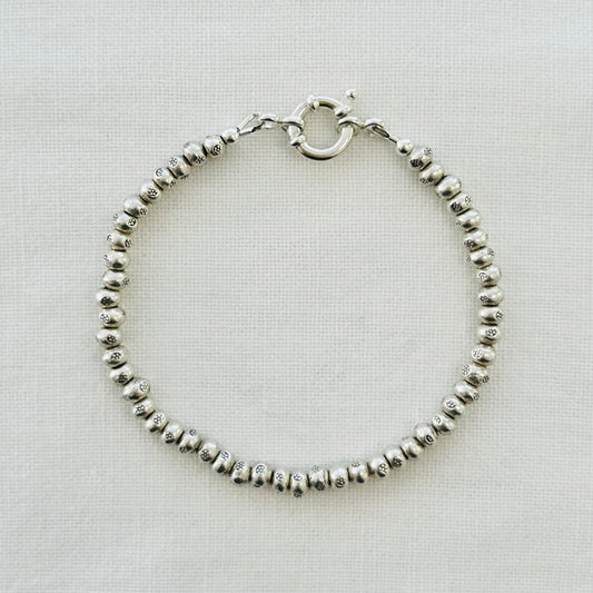 Silver beads bracelet with heavy clasp